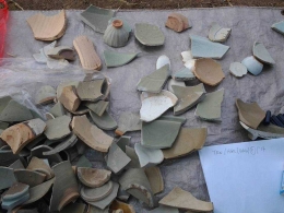 Pecahan keramik yang sudah dicuci (Foto: Watty Yusman)