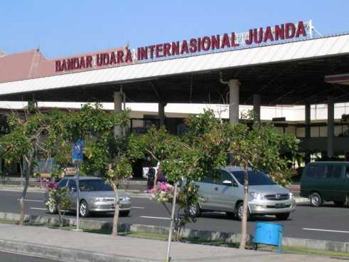 Bandara Internasional Juanda di Surabaya (http://www.angkasapura1.co.id/pkbl/content/hubungi-kami)