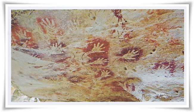 Gambar cadas prasejarah di Ceruk Tewet (Sumber: Kawasan Karst Sangkulirang Mangkalihat, 2016)