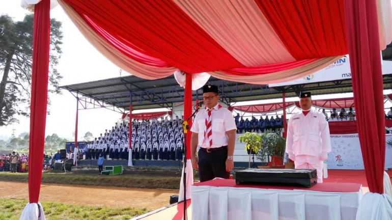 Dirut Bank Mandiri, Kartika Wirjoatmodjo menjadi Inspektur Upacara. (Foto: Gapey Sandy)