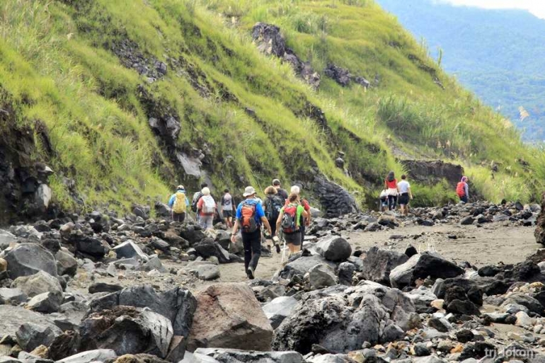 Jalur pendakian saat kembali (dokpri)