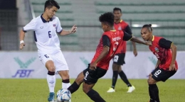 (Aksi pemain Timor Leste saat jumpa Thailand/sumber foto dilansir dari situs afc.com)