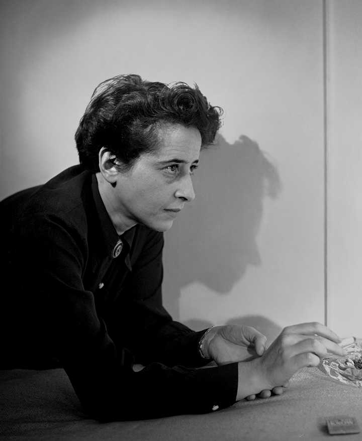 Hannah Arendt (Sumber: fredstein.com)