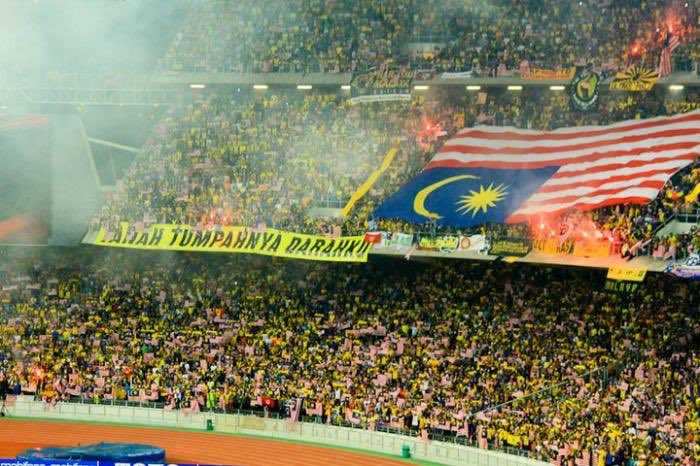 Bendera Malaysia Terbalik. Foto dari twitter @andreassendyy_