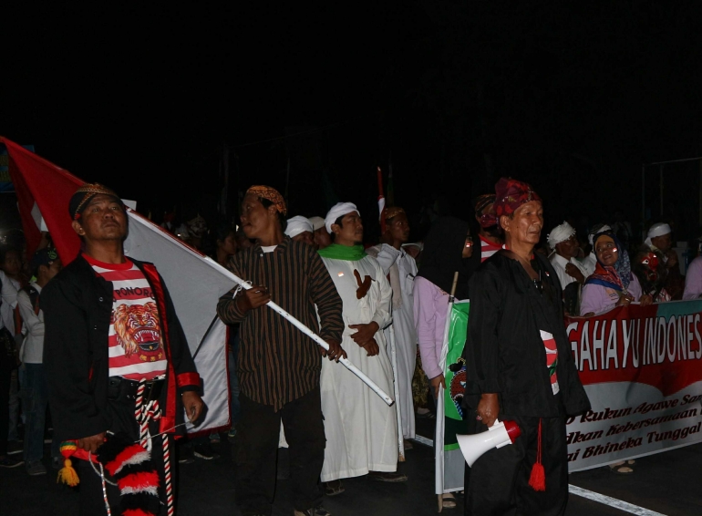 Kaum Muslim sebagai minoritas di Kota Kupang pun turut berpartisipasi.