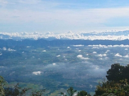 Kota Bukittinggi dilihat dari puncak Singgalang (dokpri)