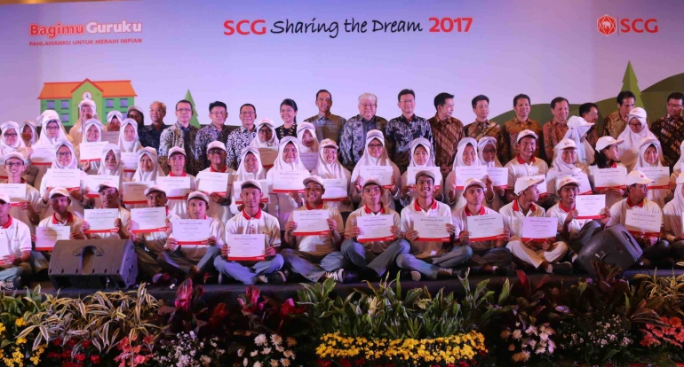 Upaya SCG dalam mewujudkan hubungan yang kuat di antara berbagai elemen ASEAN. Turut hadir Gita Wirjawan sebagai Pendiri Ancora Foundation yang mengelola beasiswa SCG Sharing The Dream selama tujuh tahun terselenggara (sumber, dok pribadi)