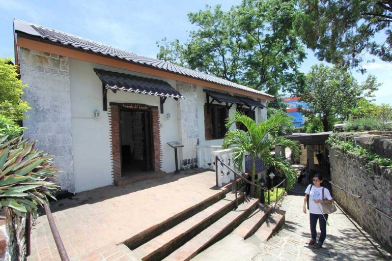 Vivienda del Teniente atau Rumah Letnan