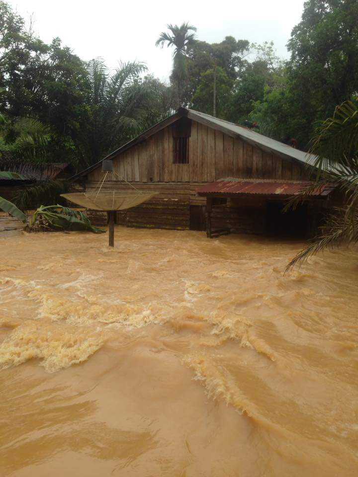 Banjir yang terjadi pekan lalu di beberapa wilayah seperti di Rengas, Kec.Tumbang Titi dan Kec. Jelai Hulu, Foto dok. Faustinus Liongkun