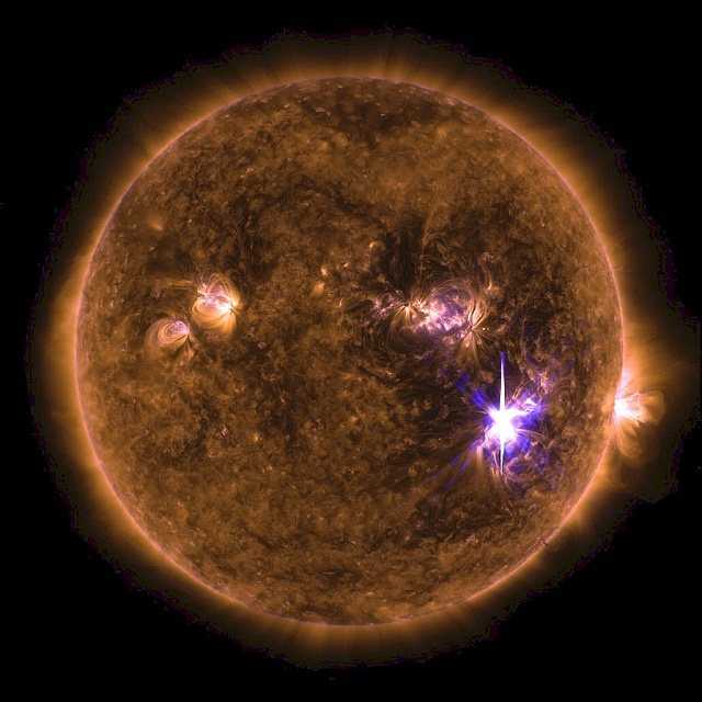 Solar Flare (www.nasa.gov)