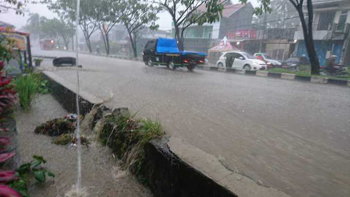 Banjir di Kota Padang (Dokumentasi Pribadi)