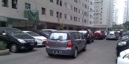 Parkir mobil di Jakarta. Kompas.com