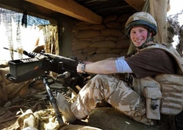 Pada 2008, heboh Pangeran Harry ikut perang ke Afghanistan. (Foto: Reuters)