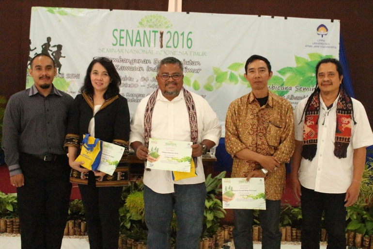 Seminar Nasional Indonesia Timur 2016