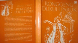 Cover novel Ronggeng Dukuh Paruk karya Ahmad Tohari (http://sastrabanget.com)