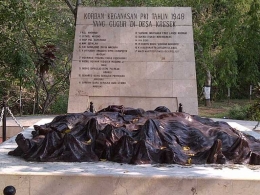 Monumen Kresek di Madiun, mengenang korban Keganasan PKI Tahun 1949 di Desa Kresek (dok: http://magetan.kotamini.com)