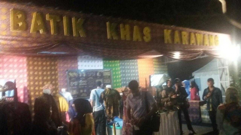 Stand Batik Khas Karawang (Dokumentasi Pribadi)