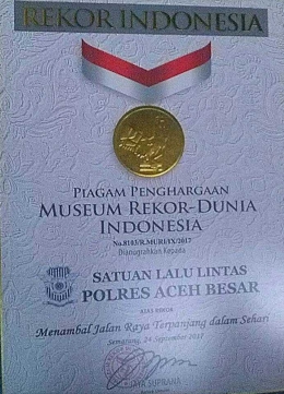 Piagam MURI untuk Satlantas Aceh Besar
