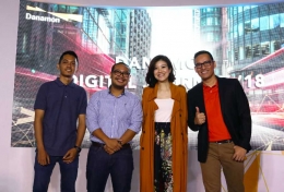 Toni Darusman, Chief Marketing Officer Danamon bersama para narasumber | Sumber: Burson-Marsteller Indonesia 
