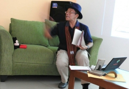 Kang Bugi semangat nih presentasinya (dok. Kang Bugi) 