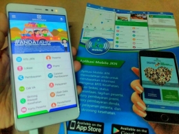 Melalui Aplikasi Mobile JKN, yang diunduh melalui google playstore ponsel android, peserta BPJS dapat mengetahui informasi mengenai BPJS Kesehatan (foto:riapwindhu)