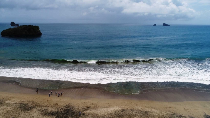 Pantai Ungapan, JLS Malang (koleksi pribadi)