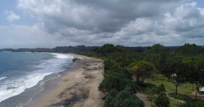 Pantai Ungapan, JLS Malang (koleksi pribadi)