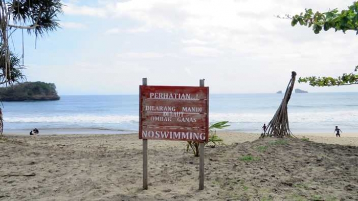 Pantai Ungapan, JLS Malang (koleksi pribadi)