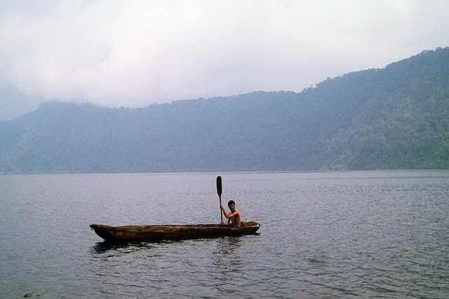 Perahu di Danau Gunung Tujuh (dok.pri).