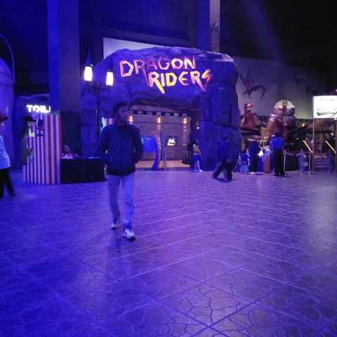 Pengalaman Pertama Bermain ke Trans Studio Bandung oleh Pengalaman Pertama Bermain ke Trans Studio Bandung oleh