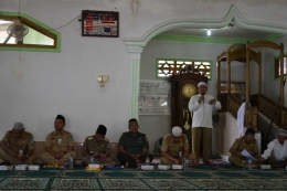 Safari da'ah Pemkab Bangka di masjid desa Kayu Besi (foto Rustian)
