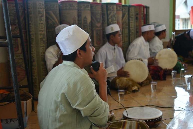 Musik tradisi bernuansa Islam meriahkan safari da'wah di Kayu Besi (foto Rustian)