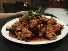 Sumber: https://www.tripadvisor.com/Restaurant_Review-g297697-d10342019-Reviews-Sulaiman_Resto-Kuta_Bali.html