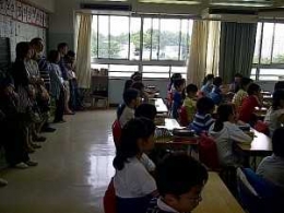 Suasana kelas dan orang tua / photo: Junanto