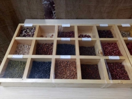 Beberapa benih yang digunakan dalam seed art (Dokumen Pribadi)