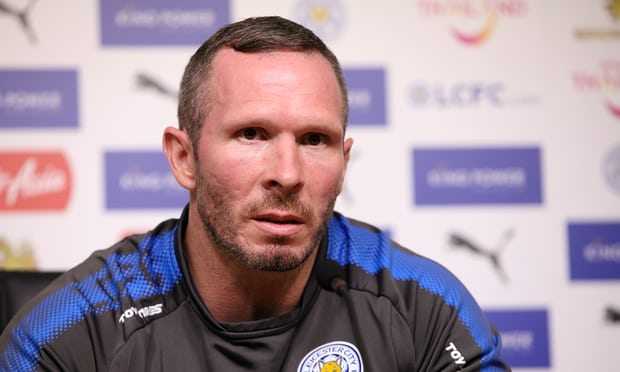 Michael Appleton saat konferensi pers (Getty Images)