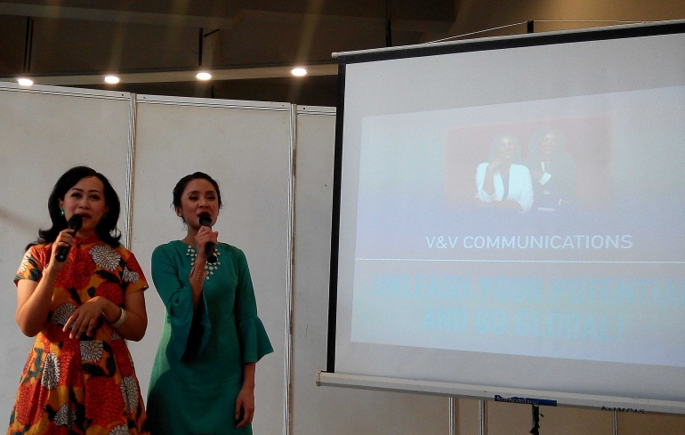 Vena dan Vivit Berbagi Tips Public Speaking di Kompasianival (dokpri)