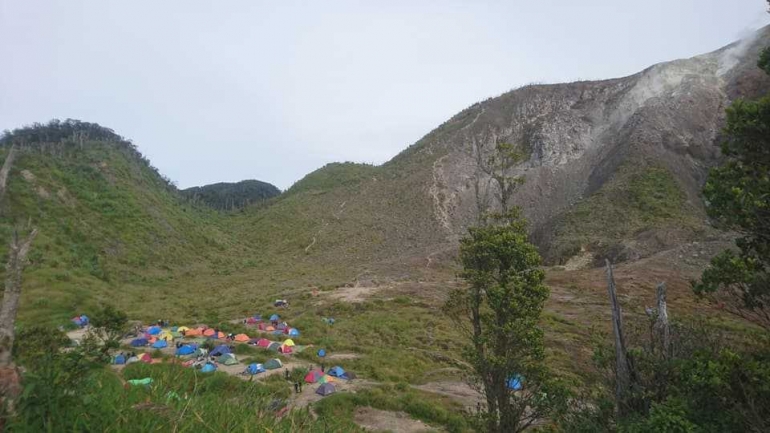 Suasana camping ground cadas, Minggu (22/10/2017) pagi (dokpri)