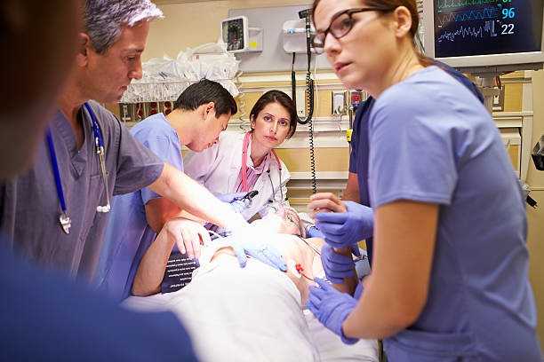 Ilustrasi di Emergency Room, sumber: http://media.istockphoto.com.
