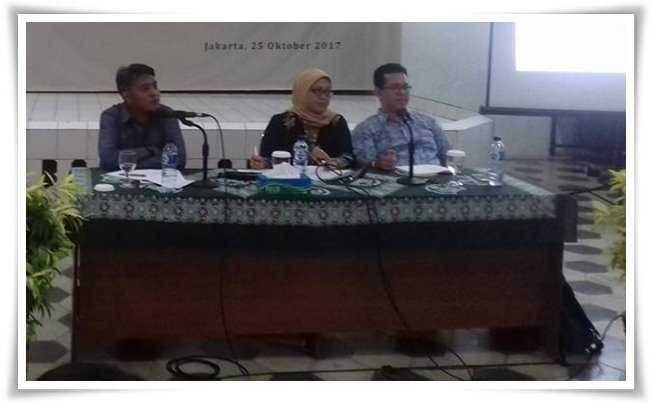 Dari kiri Tengku, Kurniawati (moderator), dan Bondan (Dokpri)