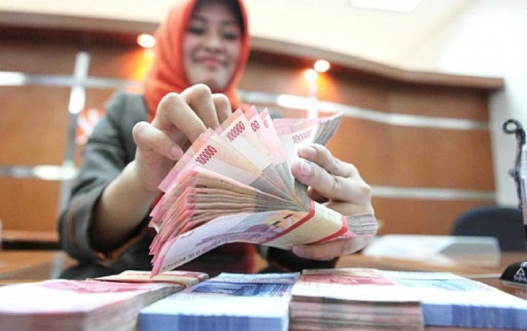 Praktek pelayanan bank syariah yang berkualitas (ilustrasi: bisnisukm.id)