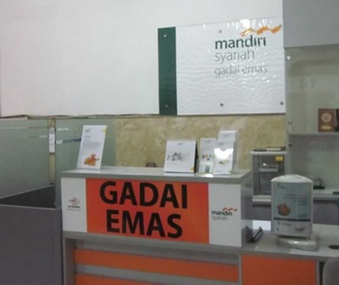 Gadai Emas di Kantor Pos oleh Bank Syariah (Foto;Ko In)