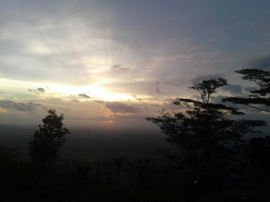 Penampakan Senja, SUnset Di Bukit Klumprit