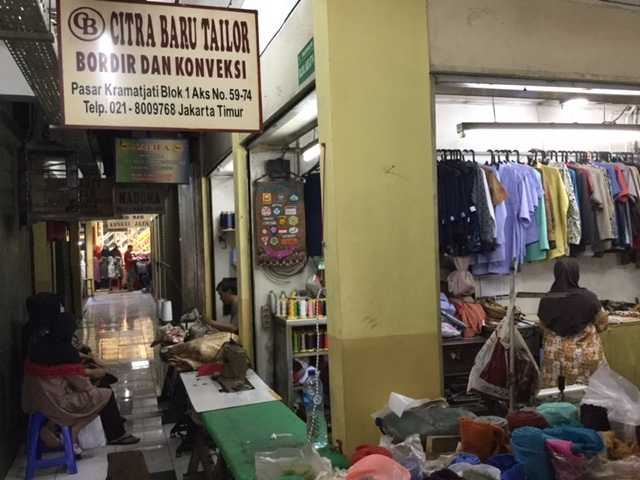 Mengapa Para Ibu Lebih Senang Menjahit Pakaian dengan Mengapa Para Ibu Lebih Senang Menjahit Pakaian dengan
