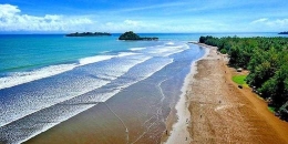 Pantai Air Manis dan Pulau Pisang Ketek (sumber gbr; oknusantara.com)