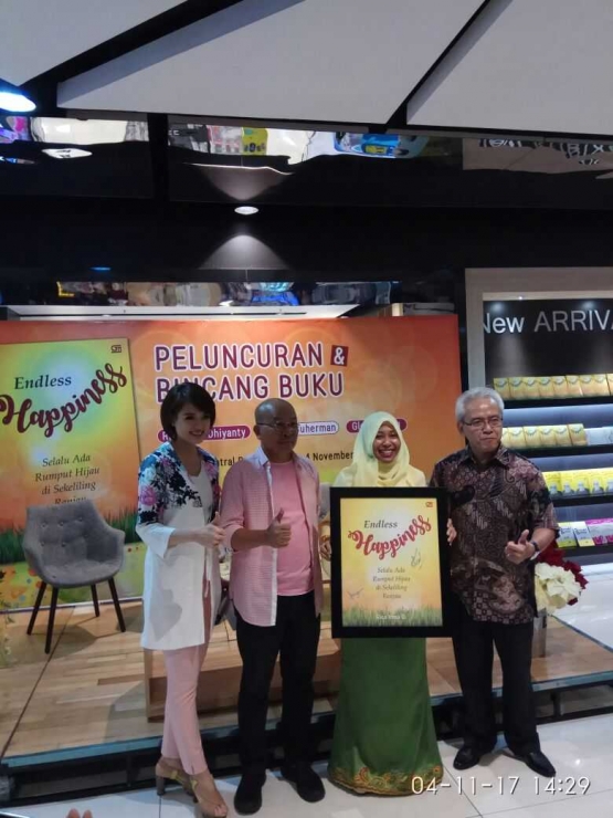mbak Glory, Kang Maman, Mbak Ica, dan Pak Wandi
