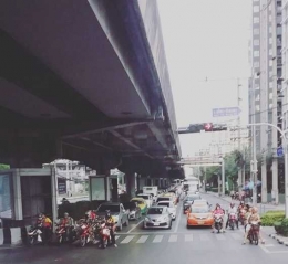 Keadaan transportasi lalu lintas di Bangkok, Thailand (dok: pribadi)