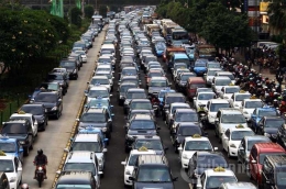 Deskripsi : ilustrasi kemacetan I Sumber Foto : TribunNews