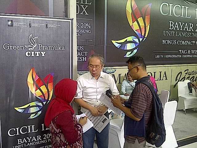 Dokumen Pribadi - Jeffry Yamin berbincang dengan awak media