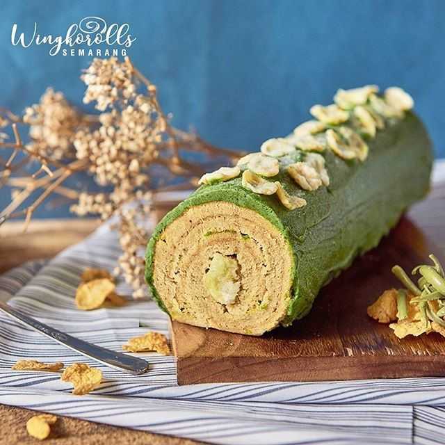 Greentea cornflakes ( Dokumen dari semarangwingkorolls.net )
